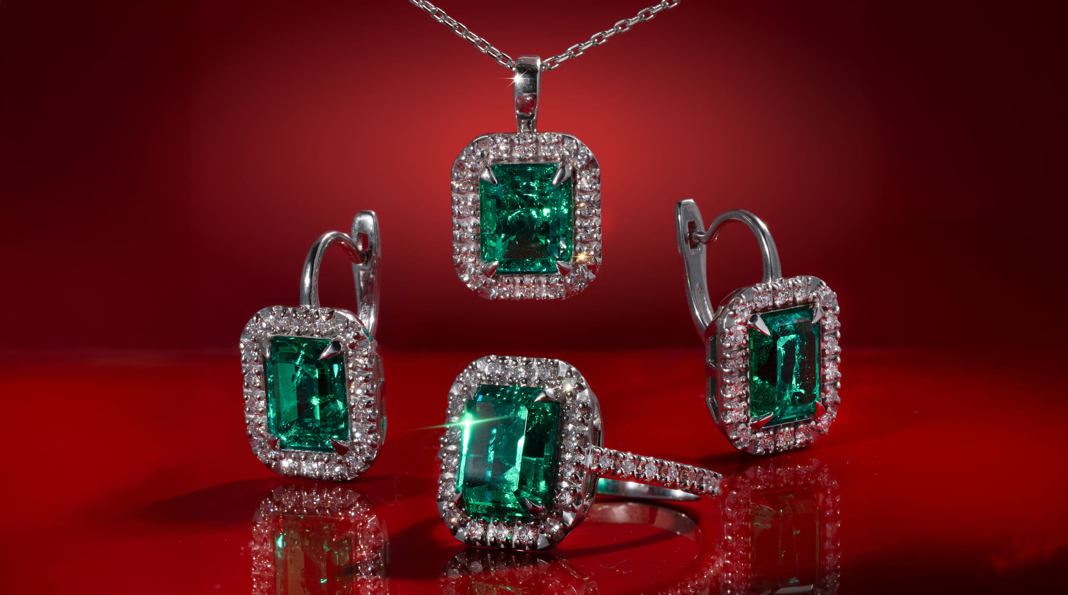 ✨ Ювелирные украшения УРУУ — идеальный подарок к Новому году для каждого, кто вам дорог